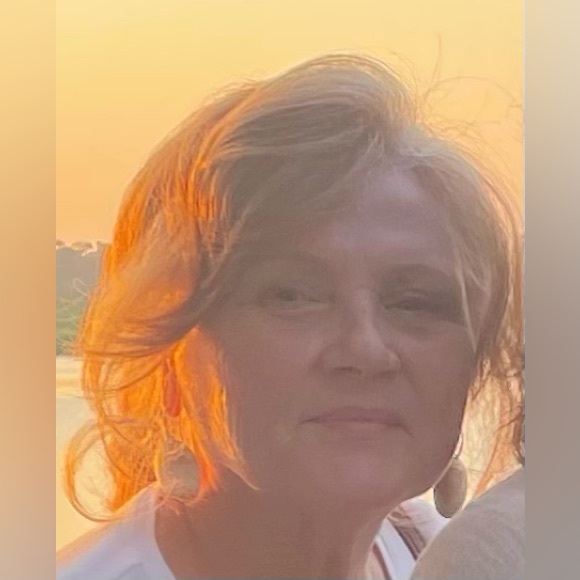 Meet your Posher, Kate - Picture 1 of 1